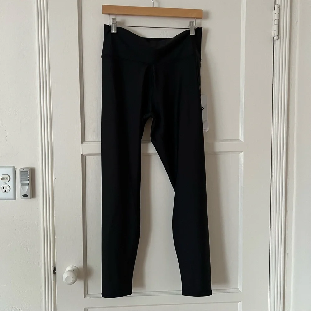 NWT ALO High-Waist Airlift Legging